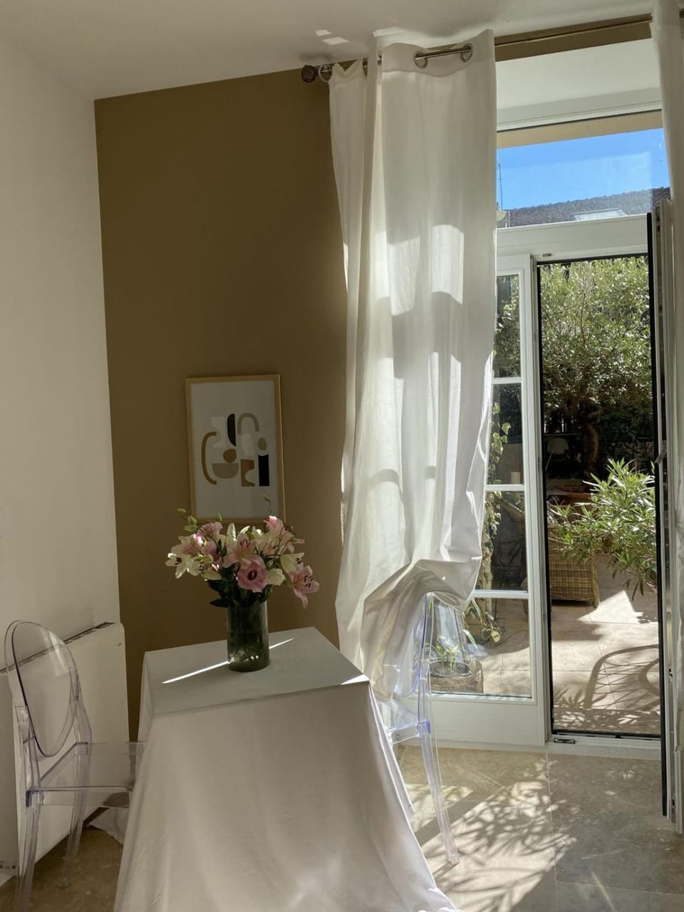 Patio, Bed, View (from property/room), Balcony/Terrace, Living room, Photo of the whole room, Seating area, Bedroom