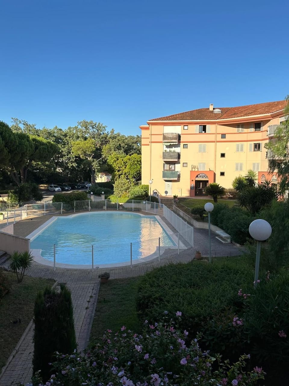 Property building, Garden view, Pool view