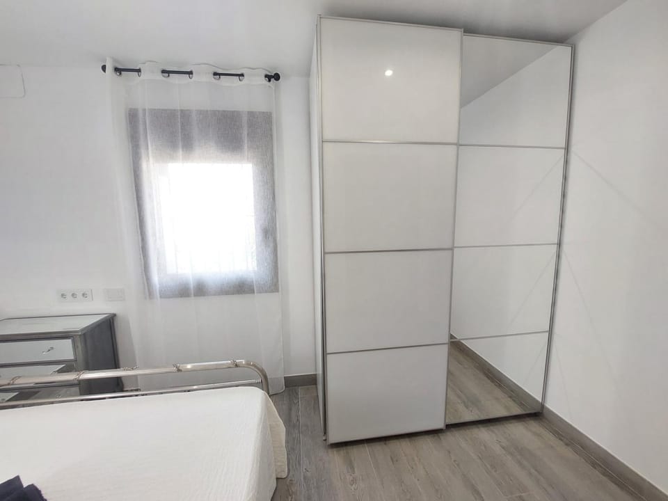Bedroom, wardrobe