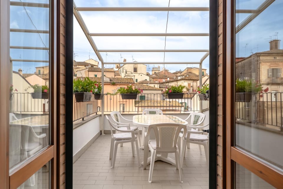 Patio, Day, View (from property/room), Balcony/Terrace, Balcony/Terrace, Dining area, City view