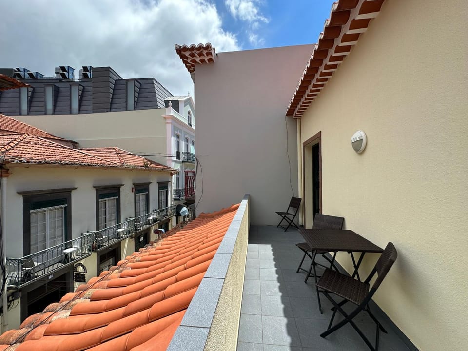 View (from property/room), Balcony/Terrace