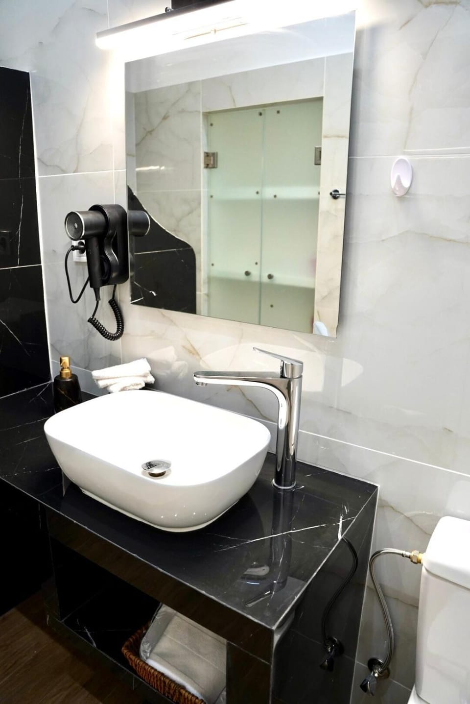 Large apartment in Ermoupoli Apartment in Decentralized Administration of the Aegean