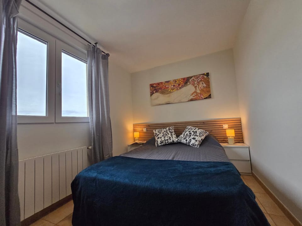 ADOSADO FAMILIAR - PRELLEZO - Gupo RH 5 Apartment in Western coast of Cantabria