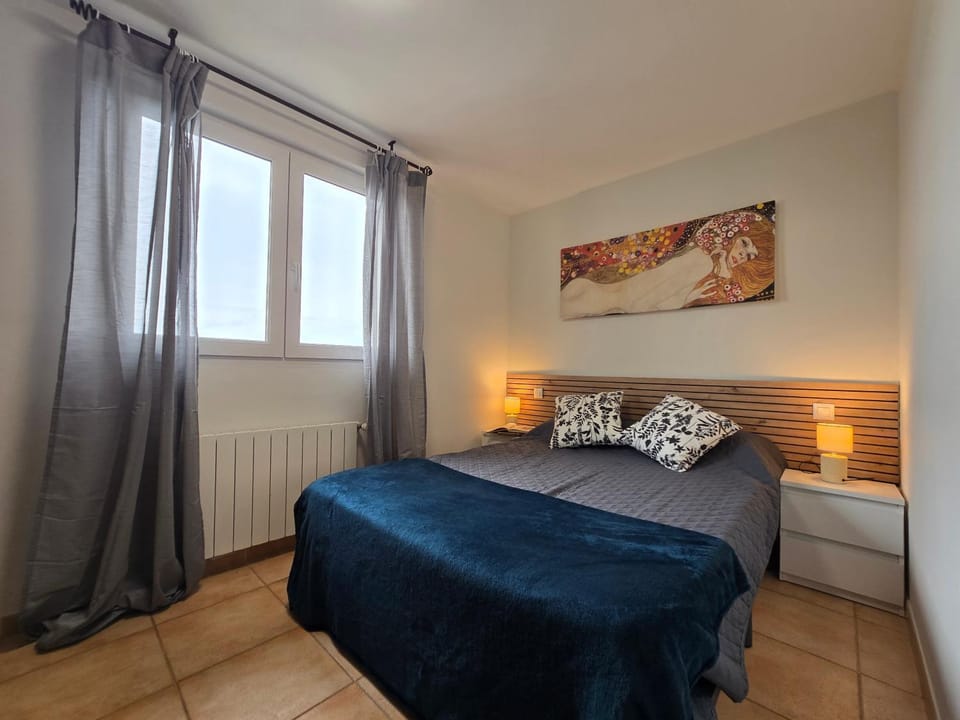 ADOSADO FAMILIAR - PRELLEZO - Gupo RH 5 Apartment in Western coast of Cantabria