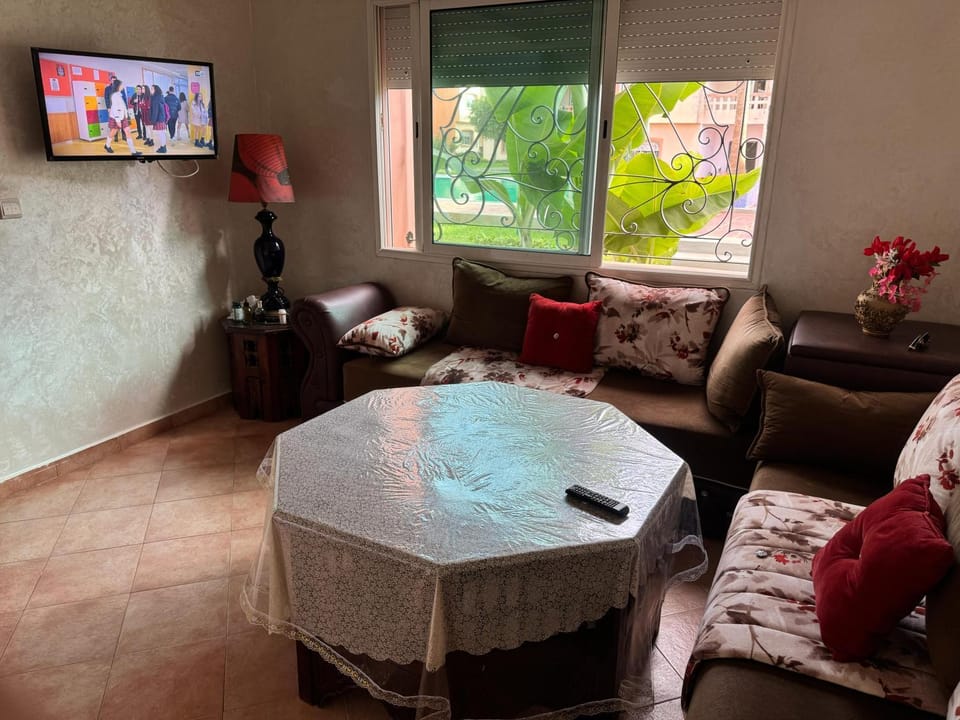 Communal lounge/ TV room, TV and multimedia, Living room