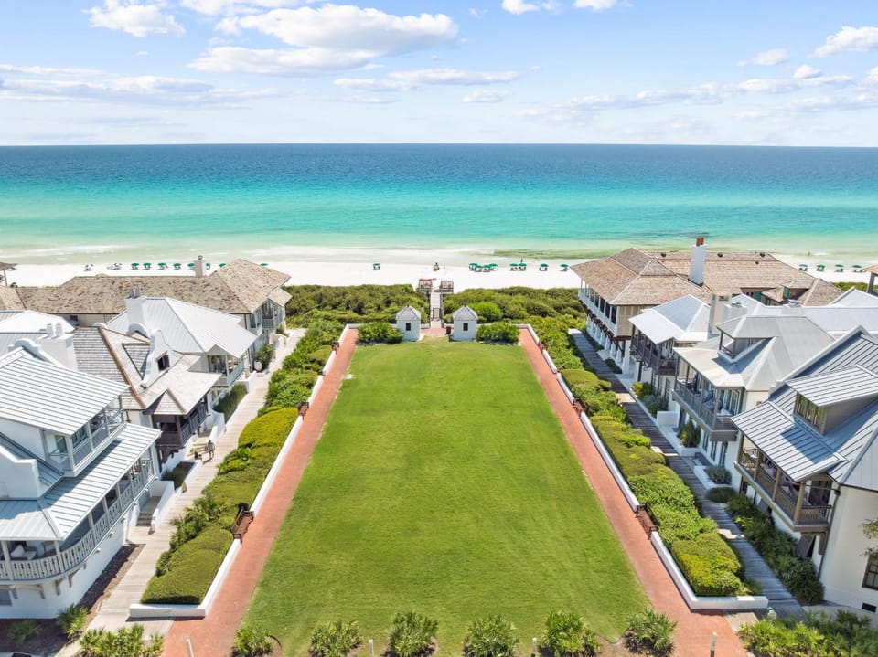 Nearby landmark, Neighbourhood, Bird's eye view, Beach
