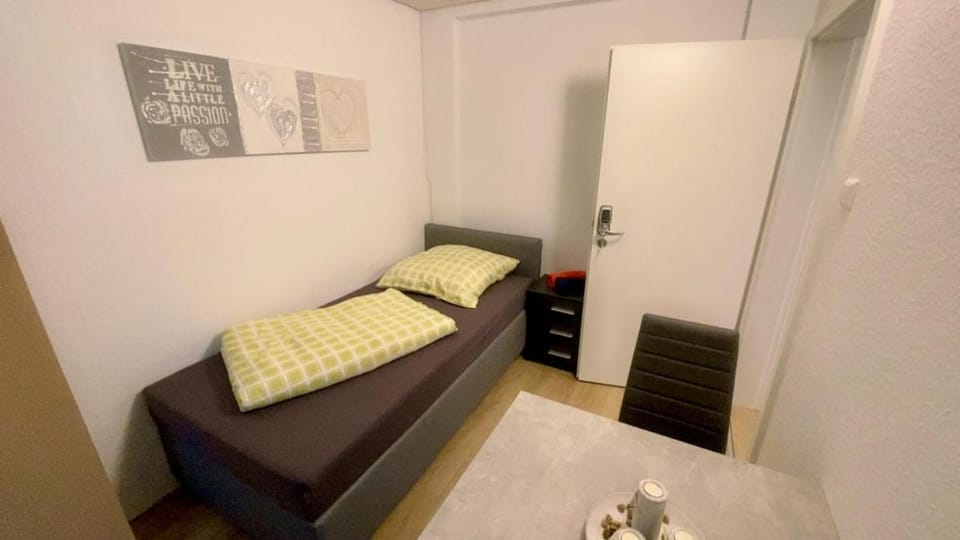 Easy Stay Apartment mit 3 Schlafzimmer Apartment in Stuttgart