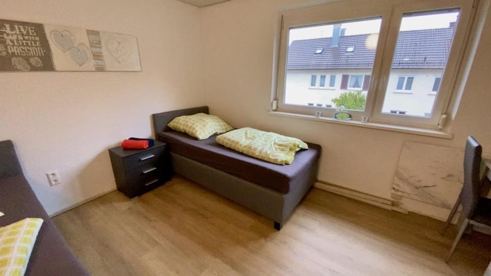 Easy Stay Apartment mit 3 Schlafzimmer Apartment in Stuttgart