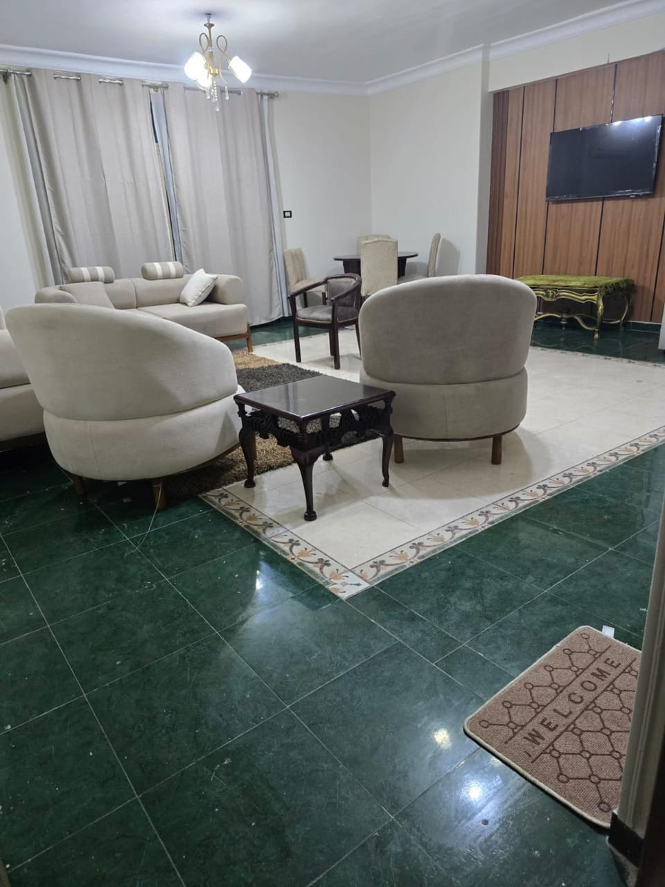 شقه فيو بحر ميامي مكيفه Apartment hotel in Alexandria