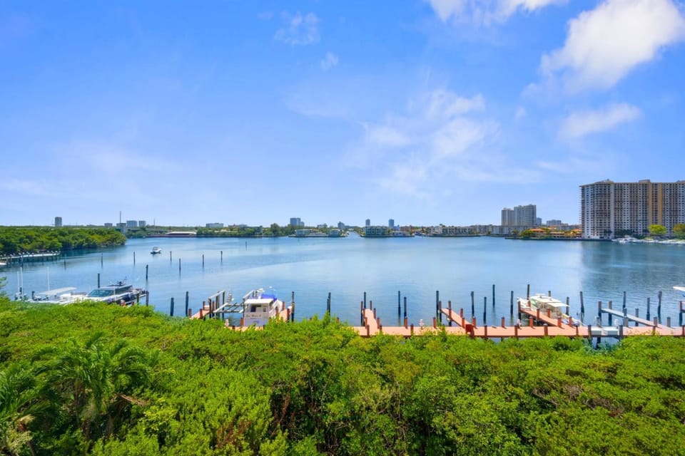 Golden Bay 504 House in Sunny Isles Beach