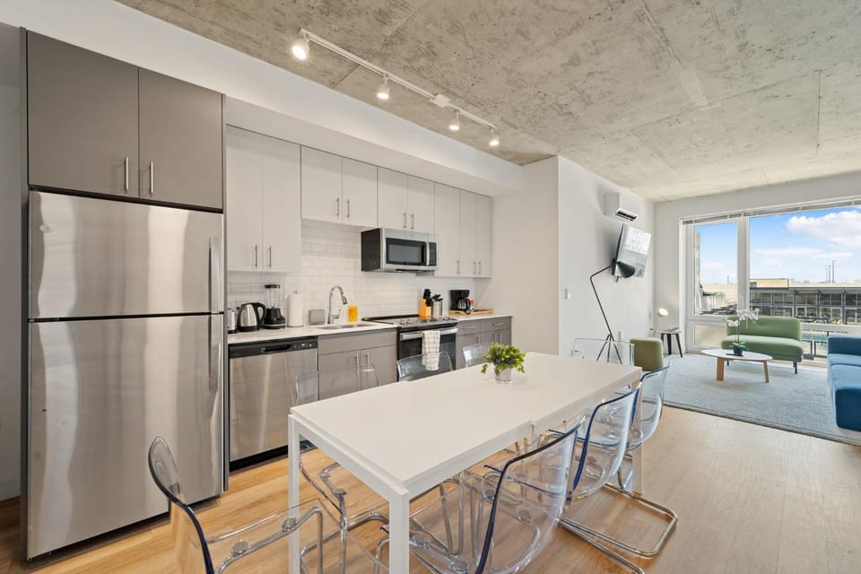 Kitchen or kitchenette, Dining area, dishwasher, stove, kitchen