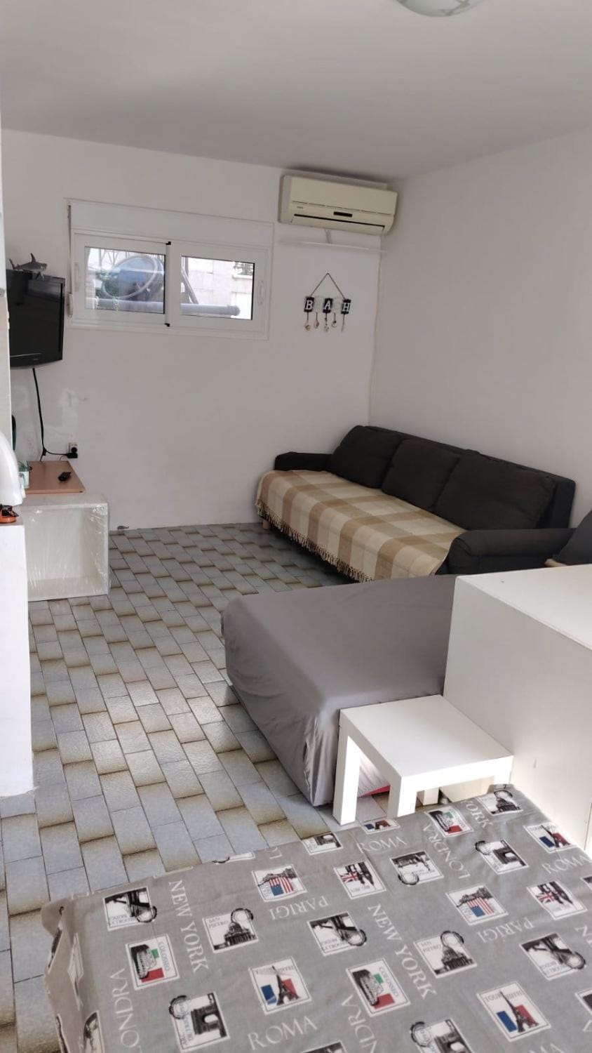 Living room, air conditioner