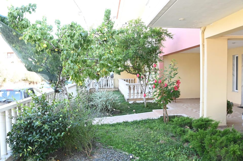 Garden, Garden view