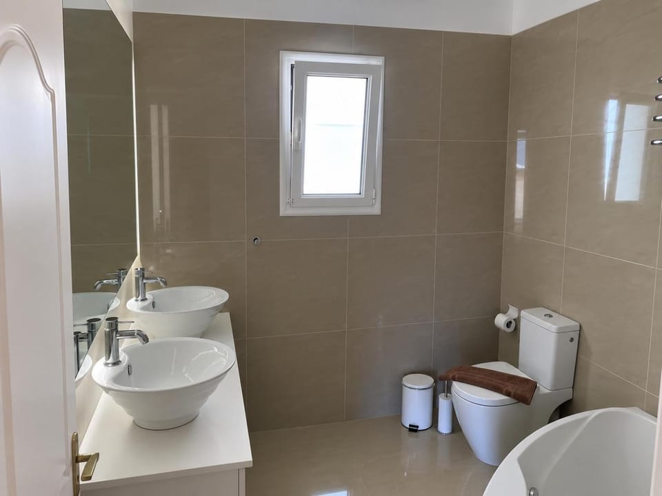 Iliopetra Luxury Homes - Dilisos Villa in Euboea