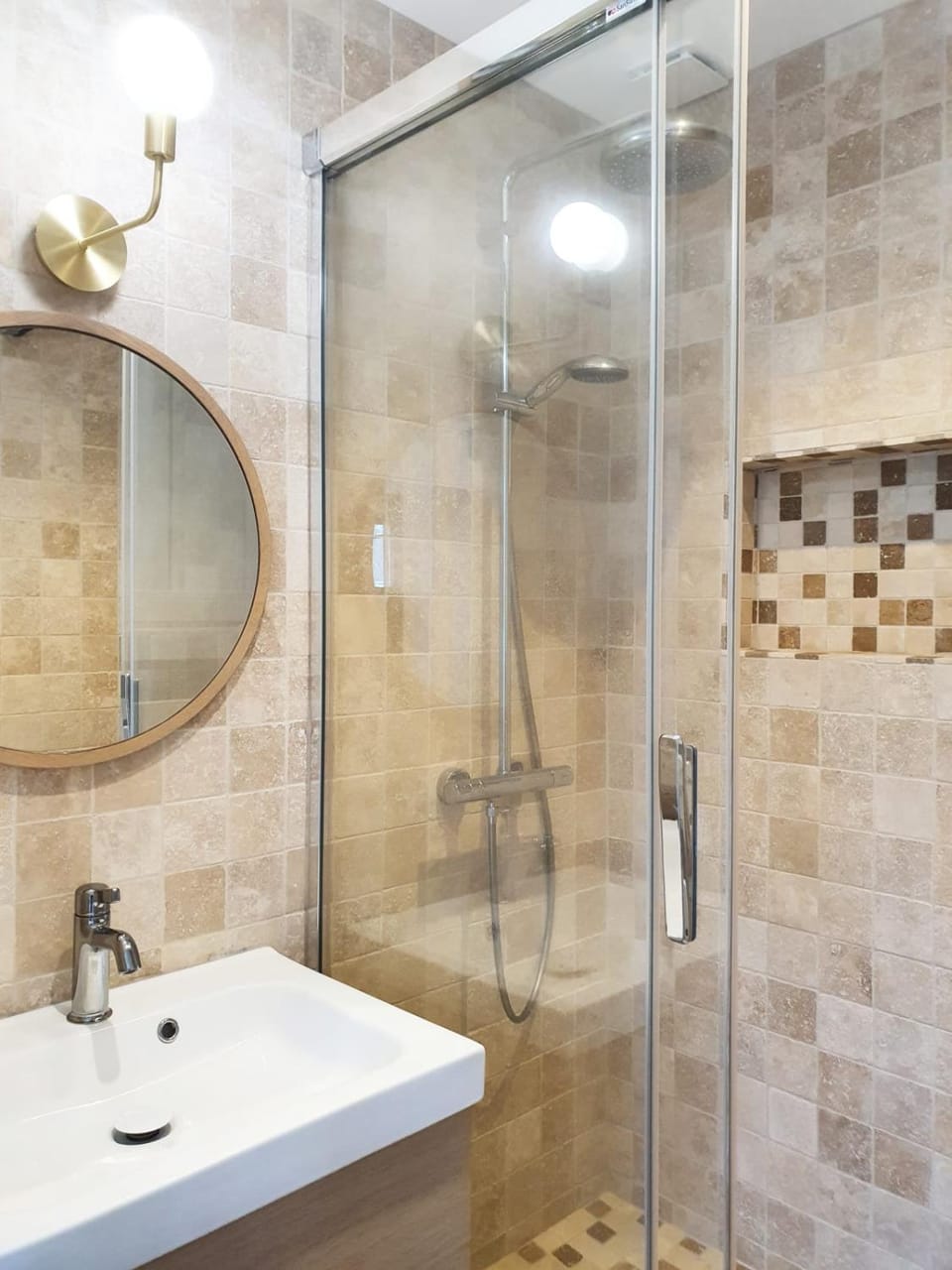 Shower, Bathroom