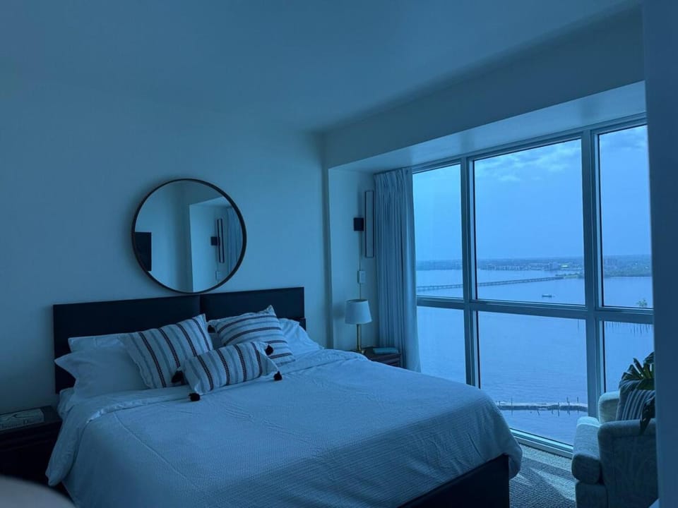 Luxury in the sky Apartment in Fort Myers
