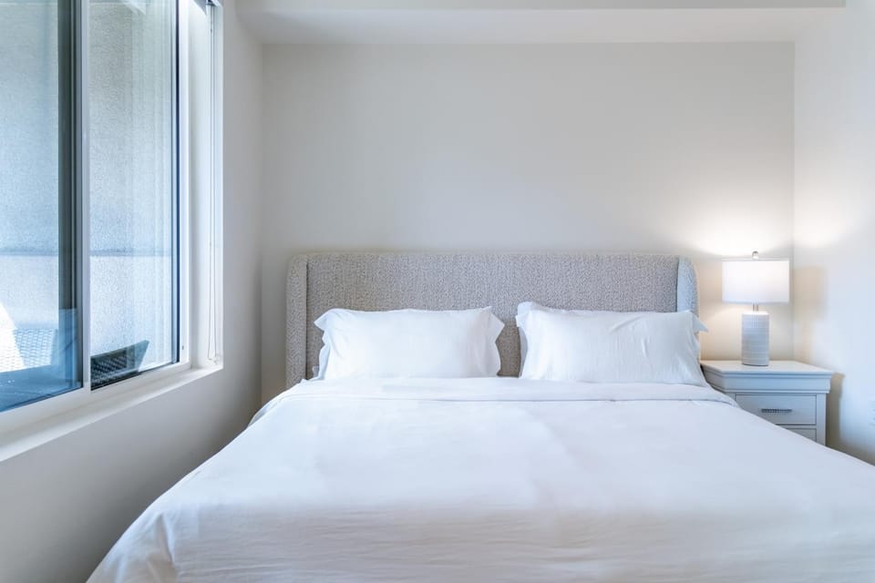 Luxury 2 Bedroom Residence With Fitness and Outdoor Pool Apartment hotel in West Hollywood