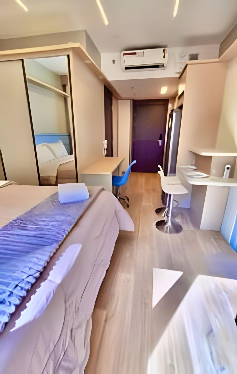 Bed, Photo of the whole room