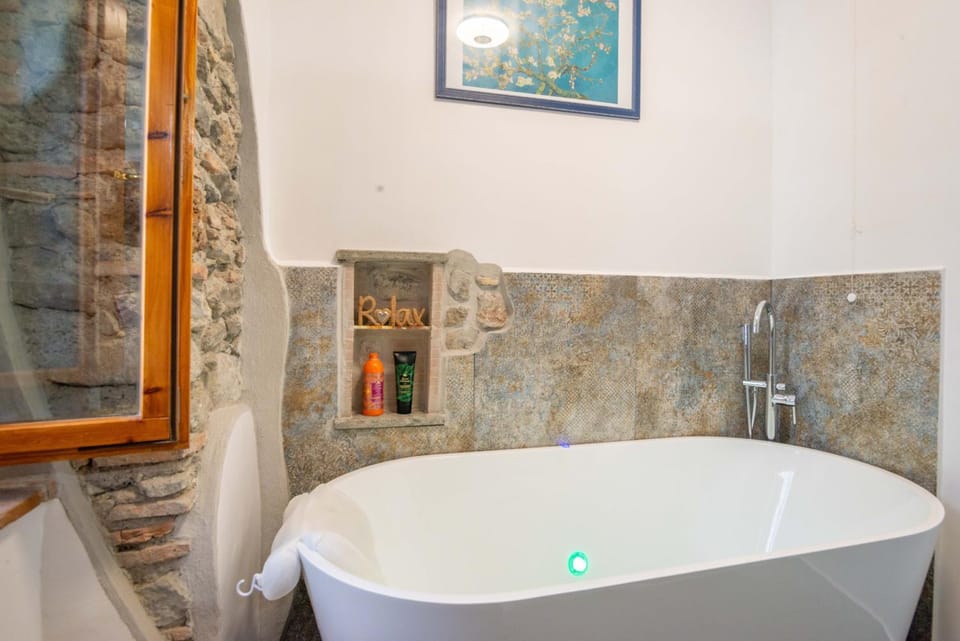 Hot Tub, Bathroom, Bath