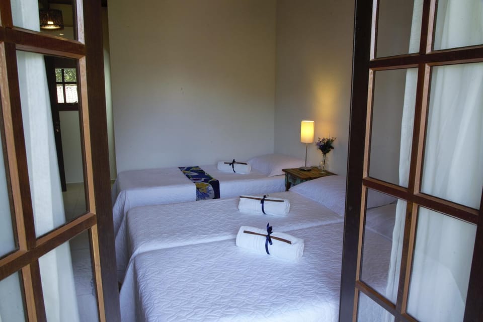 Suítes Vila dos Caetés 01 - Barra do Sahy Apartment in São Sebastião