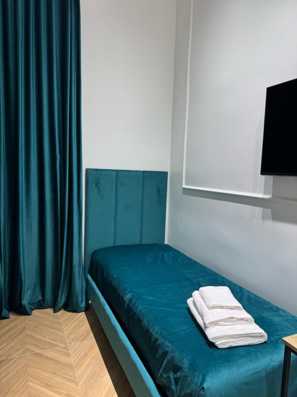 Maison Cairoli Bed and Breakfast in Naples