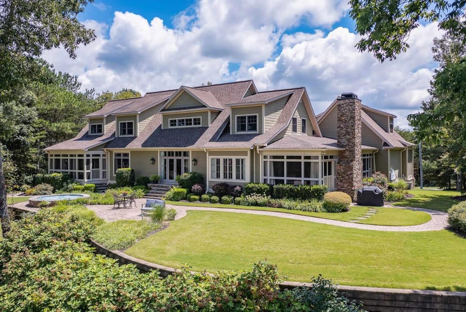 Property building, Garden view