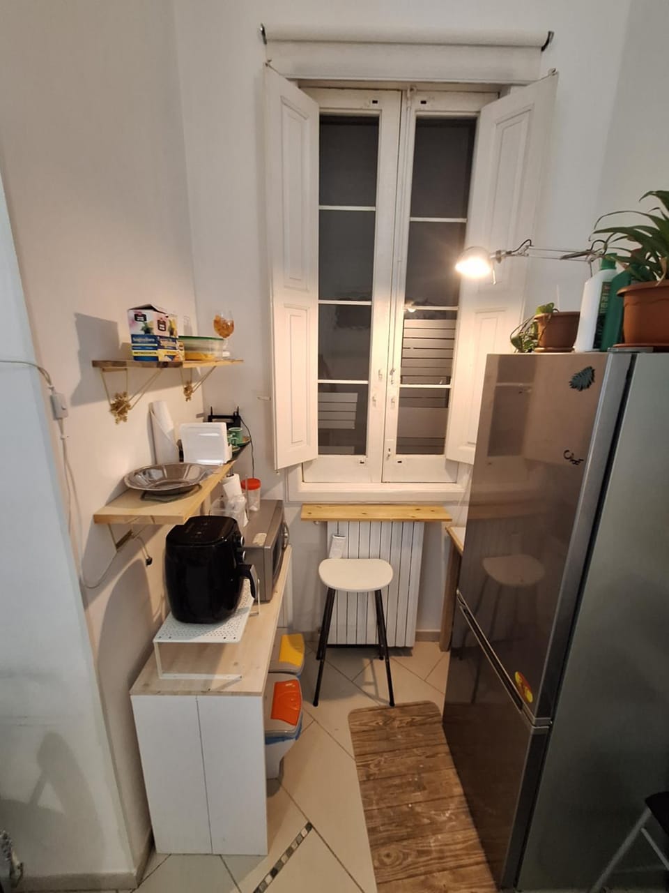 Coffee/tea facilities, Dining area, Breakfast, microwave, minibar