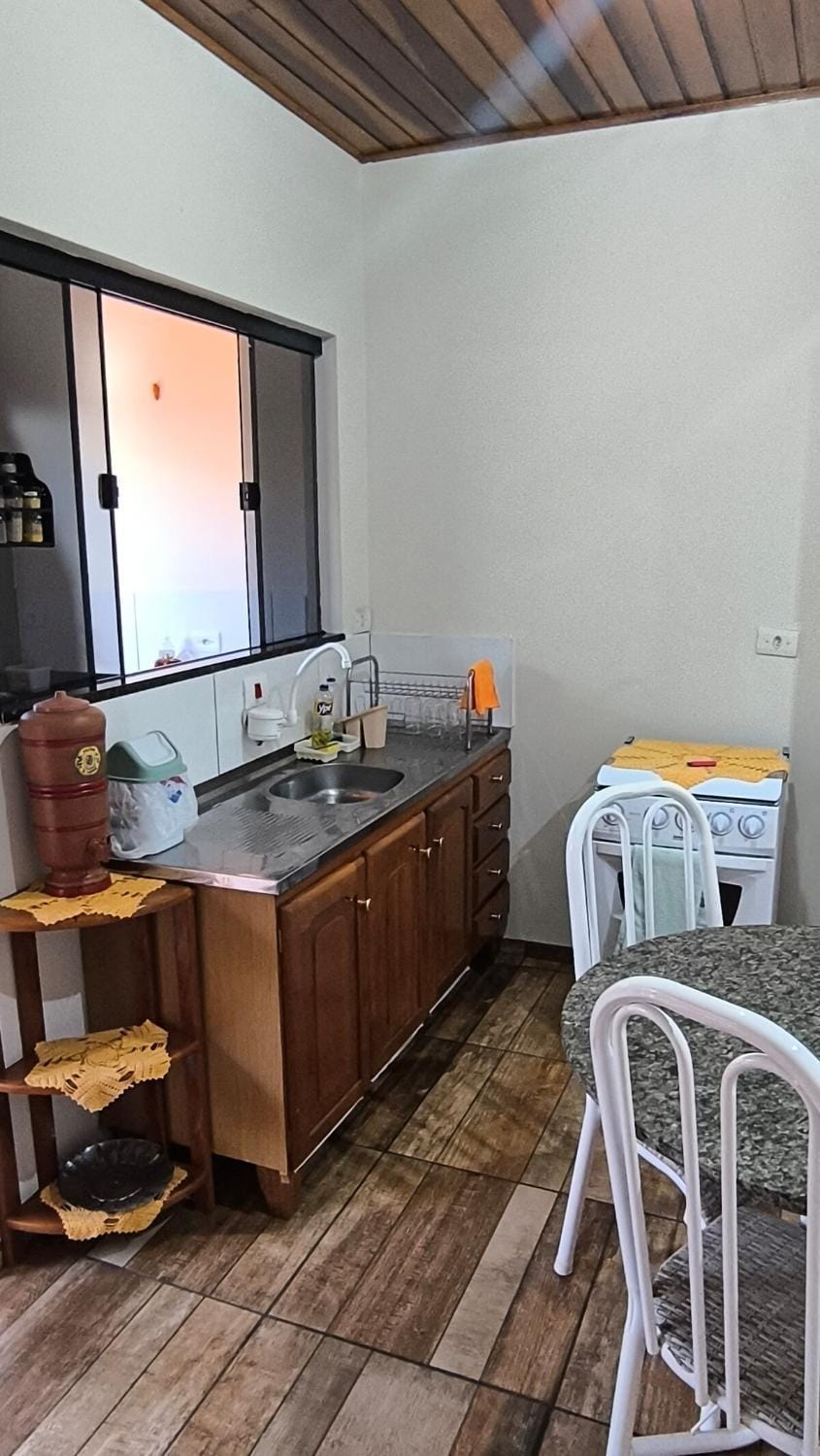 KitNet Dona Mara em Itambaracá-PR House in State of Paraná