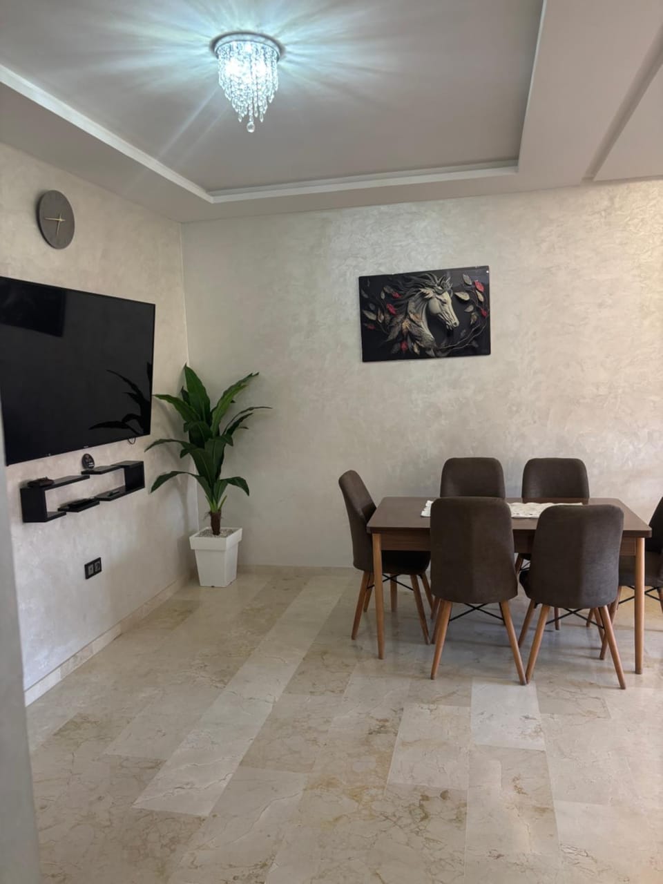 Communal lounge/ TV room, TV and multimedia, Living room, Seating area