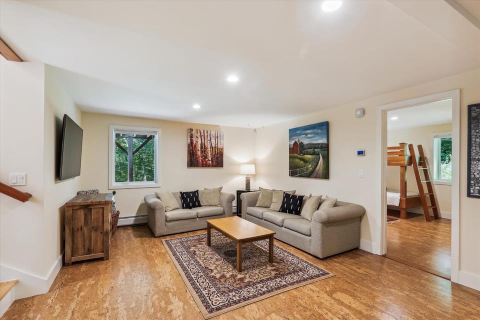 Maple House House in Morristown