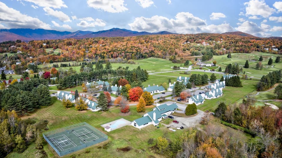 Village Green 10F House in Stowe