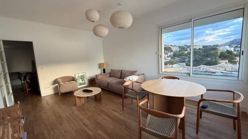 Vue exceptionnelle confort et caractère Apartment in Cassis