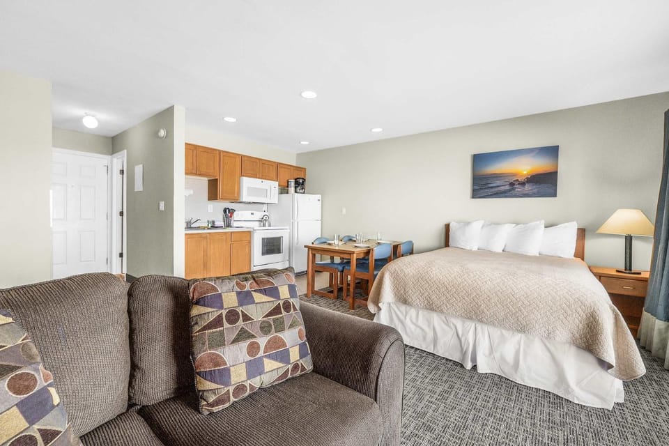 Ocean view studio no stairs-Full Kitchen Patio House in Lincoln City