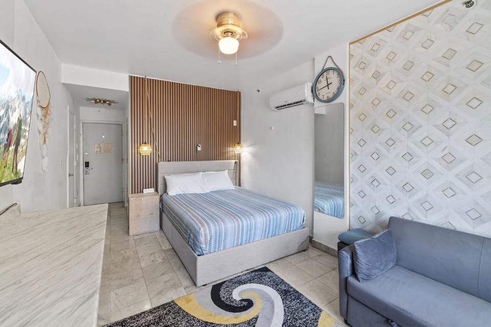 Bed, Seating area, Bedroom