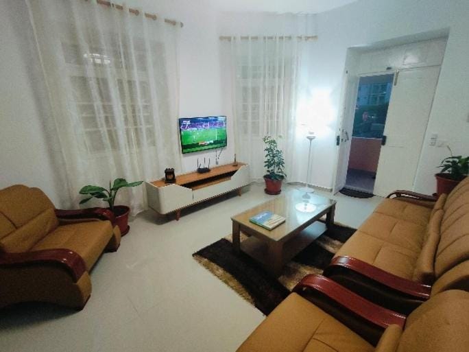 Communal lounge/ TV room, TV and multimedia, Living room