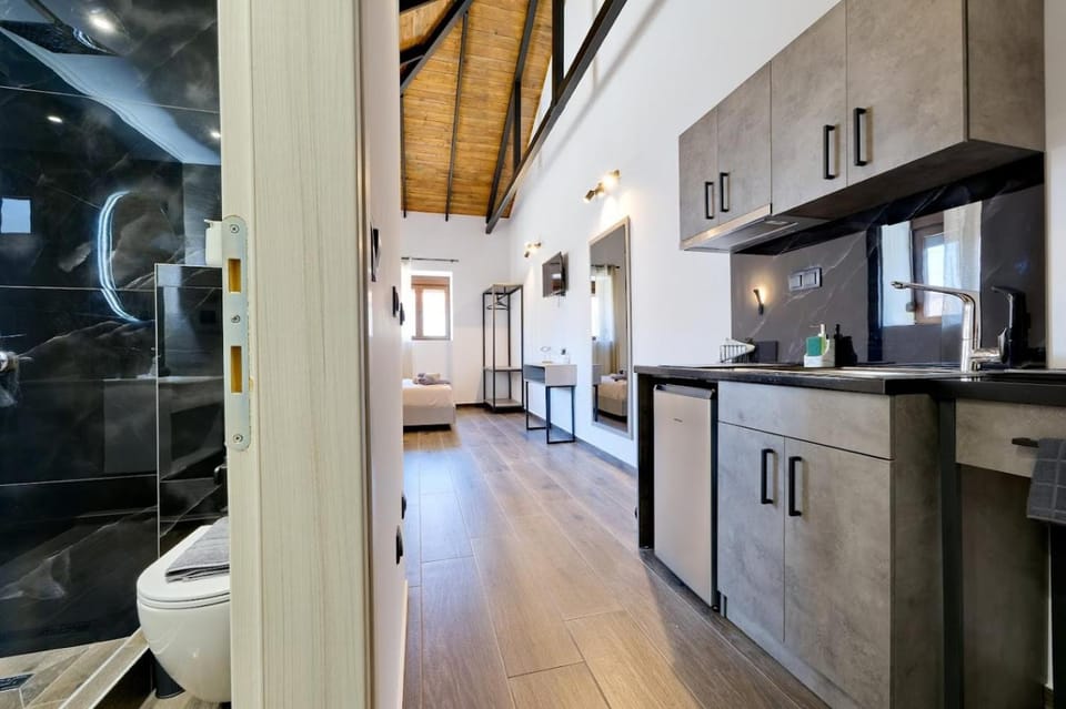 4 Lemons Luxury Studios Hotel in Halkidiki