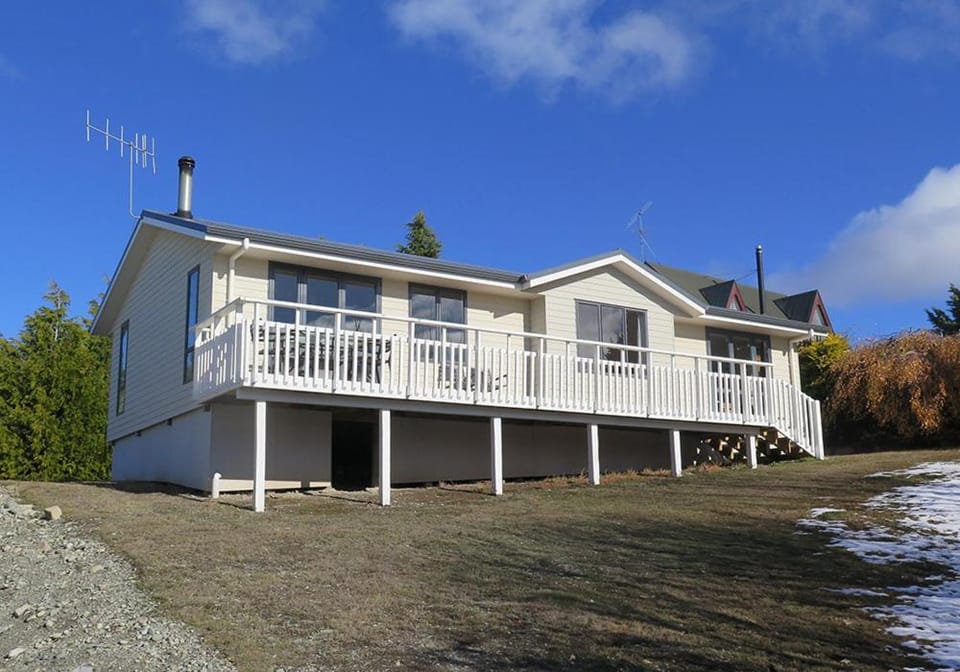 Property building, Day, Natural landscape