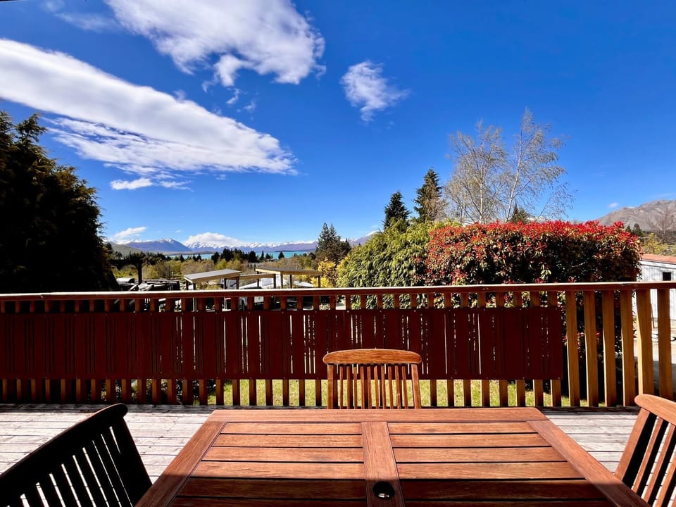 Patio, Seating area, Mountain view, Seasons, Location
