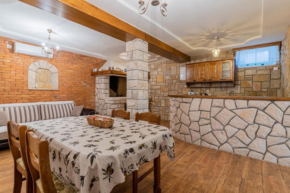 Apartment Jurasić Apartment in Primorje-Gorski Kotar County