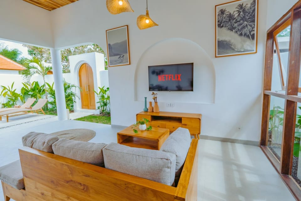 Communal lounge/ TV room, TV and multimedia, Living room, Seating area