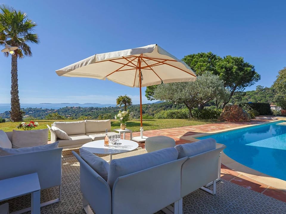 Villa de haut standing avec piscine et climatisation - FR-1-726-51 Villa in La Croix-Valmer