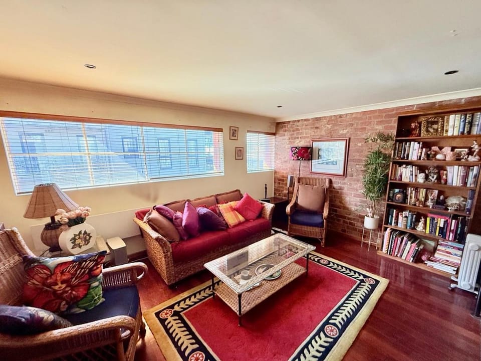 Library, TV and multimedia, Living room, Seating area
