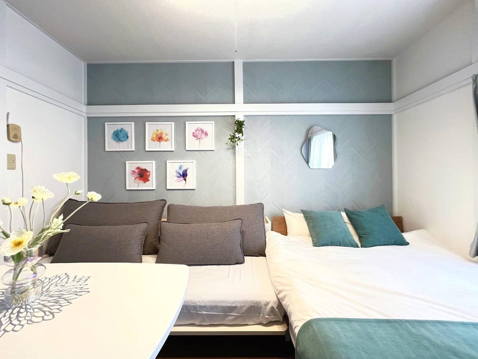 Living room, Bedroom