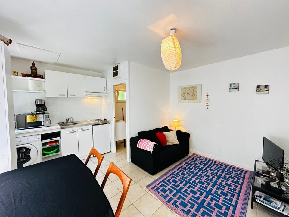 Maisonnette cosy à Fouras, proche plage et centre, 2 pers - FR-1-709-88 House in Fouras