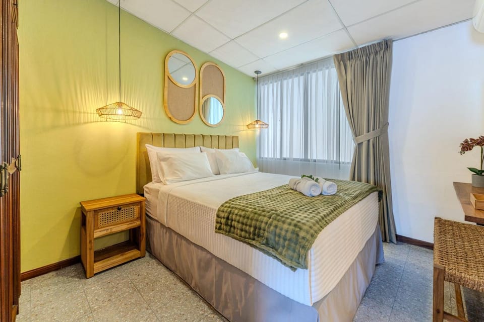 Bed, Photo of the whole room