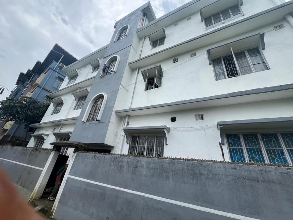 Gayatri Guest House Bed and Breakfast in West Bengal