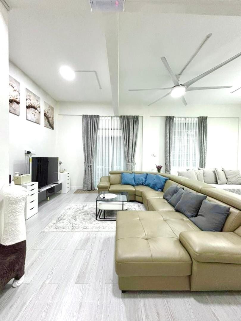 The Hydrangea House House in Kota Kinabalu