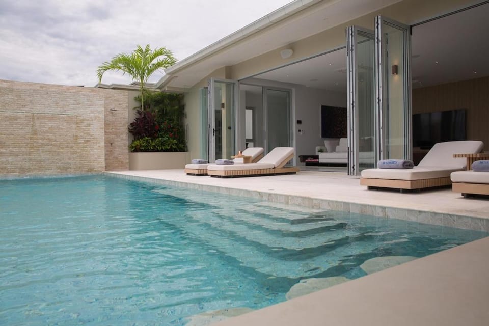 Balcony/Terrace, Swimming pool