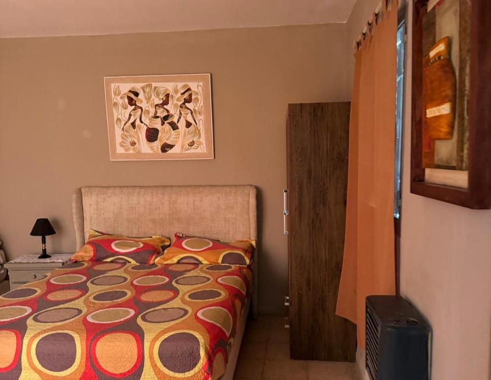 Bed, Photo of the whole room, Bedroom, Garden view, Inner courtyard view, wardrobe, air conditioner