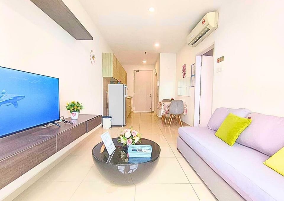 #ICT2, Beauty 2R1B High-Rise in i-City Apartment in Selangor, Malaysia